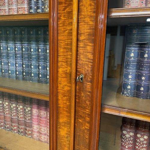 SPECTACULAR VICTORIAN ANTIQUE LIBRARY BOOKCASE - ADDITIONAL PHOTO 6