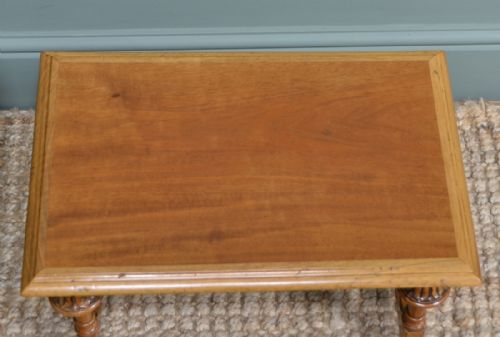 VICTORIAN WALNUT PAIR OF ANTIQUE COFFEE TABLES - ADDITIONAL PHOTO 2