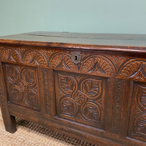 BEAUTIFUL PERIOD ANTIQUE OAK COFFER - ADDITIONAL PHOTO 4
