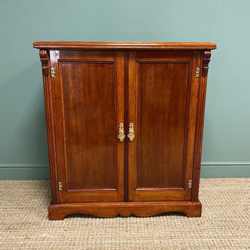 quality victorian walnut antique cupboard - CATEGORY: ANTIQUE SIDEBOARDS - DATED VICTORIAN