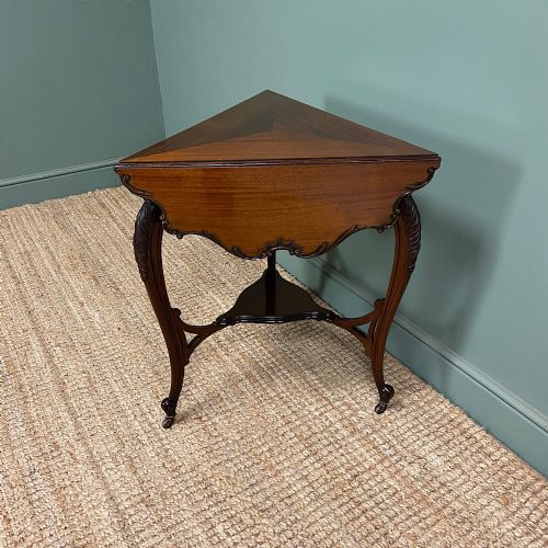 UNUSUAL VICTORIAN ANTIQUE CORNER TABLE - ADDITIONAL PHOTO 4