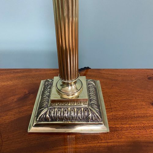 QUALITY BRASS CORINTHIAN COLUMN ANTIQUE LAMP - ADDITIONAL PHOTO 1