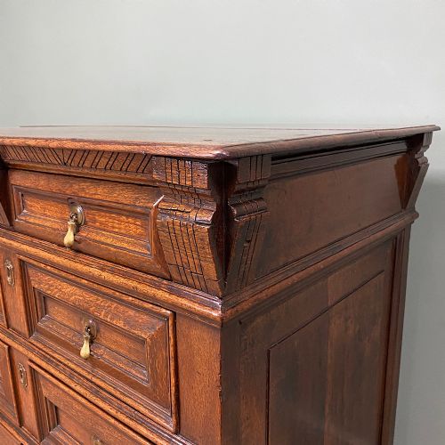 QUALITY OAK 17TH CENTURY CHEST OF DRAWERS - ADDITIONAL PHOTO 4