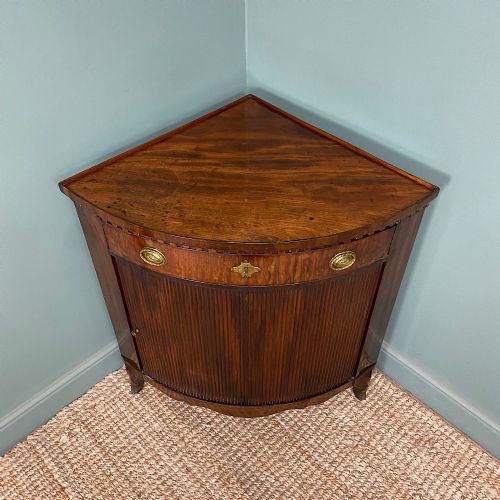 STUNNING ANTIQUE VICTORIAN CORNER CABINET - ADDITIONAL PHOTO 6