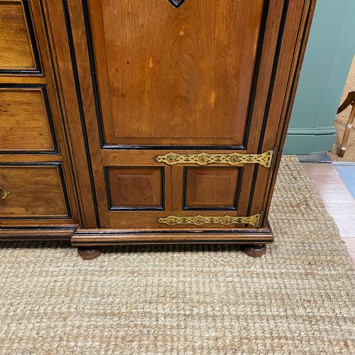 HUGE WALNUT ANTIQUE VICTORIAN WARDROBE BY ROBSON SONS - ADDITIONAL PHOTO 5