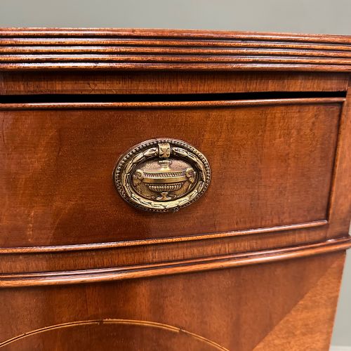 SUPERB QUALITY EDWARDIAN ANTIQUE BOW FRONTED CABINET - ADDITIONAL PHOTO 6