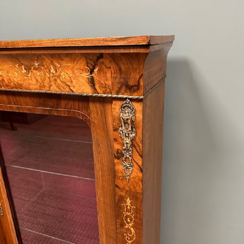 SENSATIONAL FIGURED VICTORIAN WALNUT ANTIQUE CREDENZA - ADDITIONAL PHOTO 3