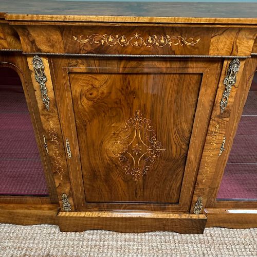 SENSATIONAL FIGURED VICTORIAN WALNUT ANTIQUE CREDENZA - ADDITIONAL PHOTO 7