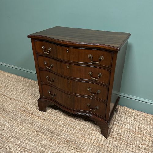 STUNNING SMALL ANTIQUE EDWARDIAN SERPENTINE CHEST OF DRAWERS - ADDITIONAL PHOTO 3