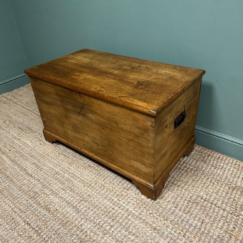ANTIQUE VICTORIAN PINE BEDDING BOX BLANKET BOX - ADDITIONAL PHOTO 2