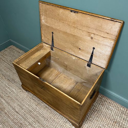 ANTIQUE VICTORIAN PINE BEDDING BOX BLANKET BOX - ADDITIONAL PHOTO 3