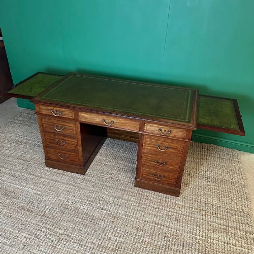 OUTSTANDING LARGE VICTORIAN MAHOGANY DESK - ADDITIONAL PHOTO 5