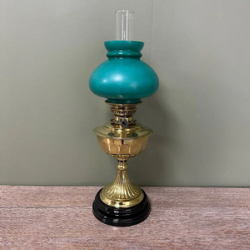 SPECTACULAR 19TH CENTURY BRASS ANTIQUE OIL LAMP - ADDITIONAL PHOTO 1