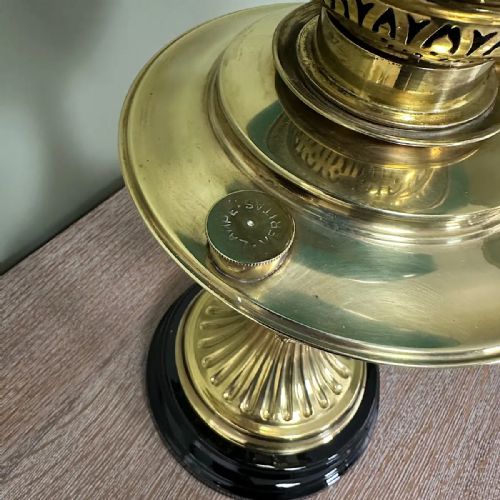 SPECTACULAR 19TH CENTURY BRASS ANTIQUE OIL LAMP - ADDITIONAL PHOTO 2