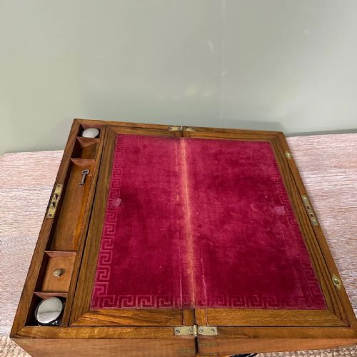 STUNNING WALNUT ANTIQUE VICTORIAN WRITING SLOPE - ADDITIONAL PHOTO 5