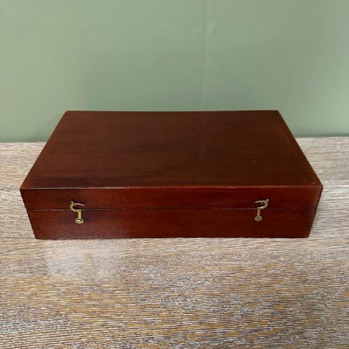 ANTIQUE GAMES COMPENDIUM BOX BY F H AYRES - ADDITIONAL PHOTO 2