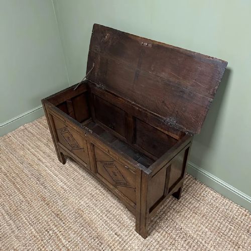 18TH CENTURY PERIOD ANTIQUE OAK COFFER - ADDITIONAL PHOTO 1