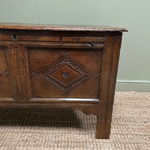 18TH CENTURY PERIOD ANTIQUE OAK COFFER - ADDITIONAL PHOTO 4