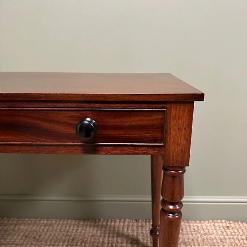 ELEGANT ANTIQUE VICTORIAN MAHOGANY SIDE TABLE - ADDITIONAL PHOTO 5