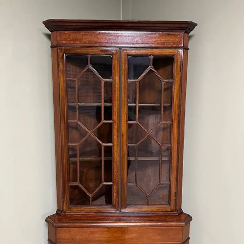 STUNNING EDWARDIAN ANTIQUE GLAZED CORNER DISPLAY CABINET - ADDITIONAL PHOTO 3