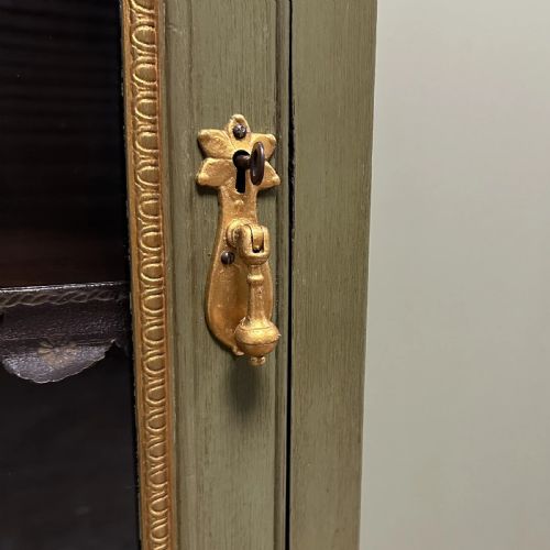 ELEGANT EDWARDIAN ANTIQUE PAINTED CABINET - ADDITIONAL PHOTO 7