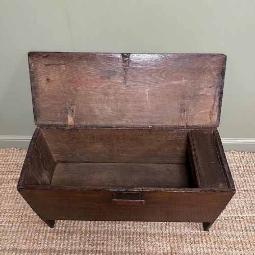 SUPERB PERIOD OAK ANTIQUE SIX PLANK COFFER - ADDITIONAL PHOTO 4
