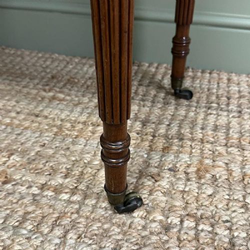 SPECTACULAR 19TH CENTURY ANTIQUE MAHOGANY TEA TABLE - ADDITIONAL PHOTO 2