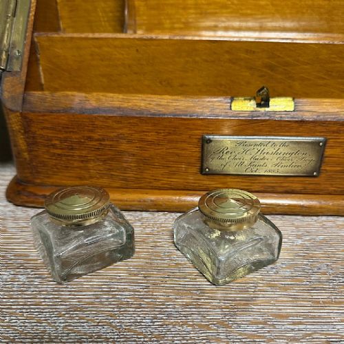 MAGNIFICENT QUALITY VICTORIAN OAK ANTIQUE STATIONARY CABINET - ADDITIONAL PHOTO 2