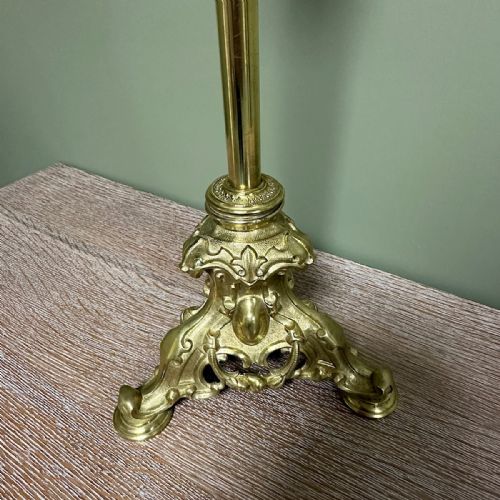 SPECTACULAR LARGE VICTORIAN ANTIQUE BRASS OIL LAMP - ADDITIONAL PHOTO 1