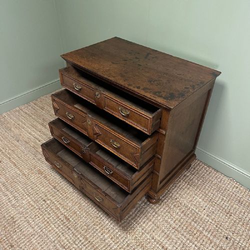 STUNNING EARLY 18TH CENTURY GEORGIAN CHEST OF DRAWERS - ADDITIONAL PHOTO 1