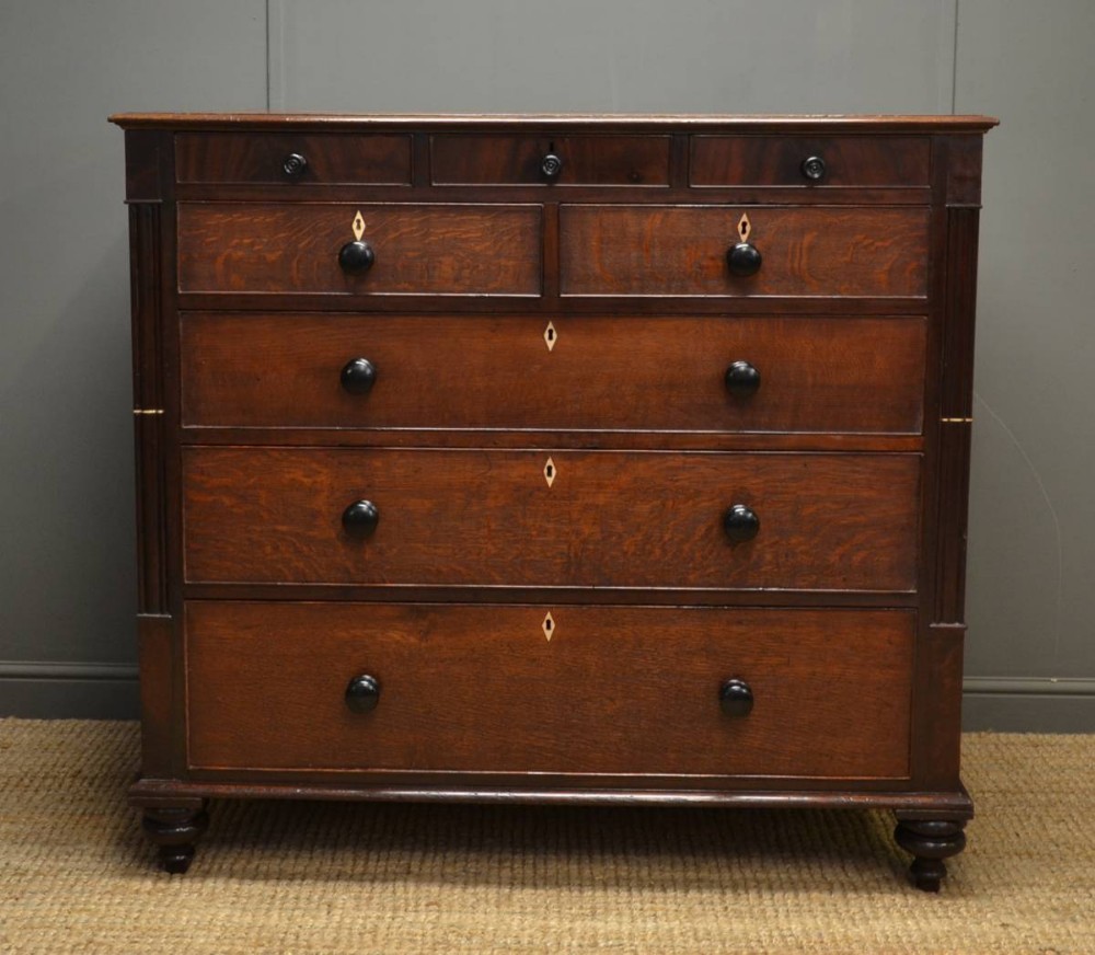 Quality Georgian Oak Antique Chest of Drawers.