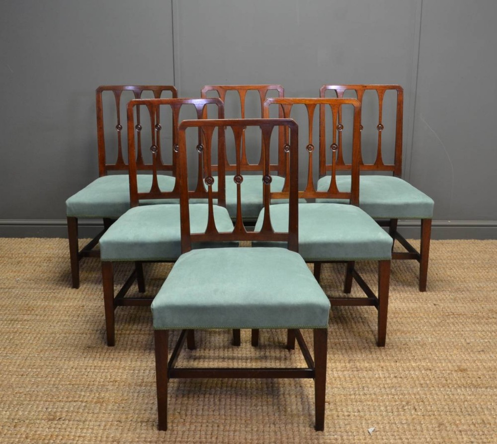 Set of Six Victorian Mahogany Antique Dining Chairs.