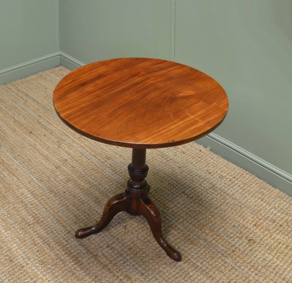 Georgian Mahogany Circular Antique Tripod Occasional Table