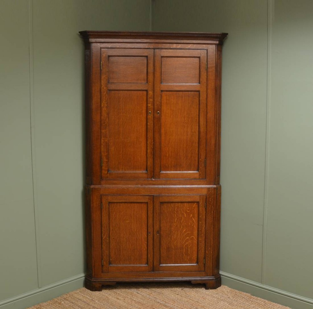 Quality Period Oak Antique Floor Standing Corner Cupboard 