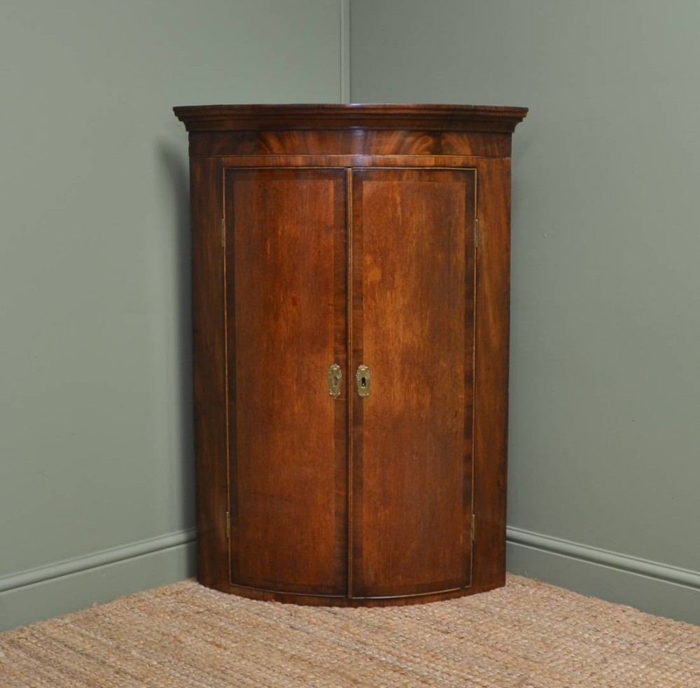 Fine Quality Bow Fronted Antique Georgian Corner Cupboard