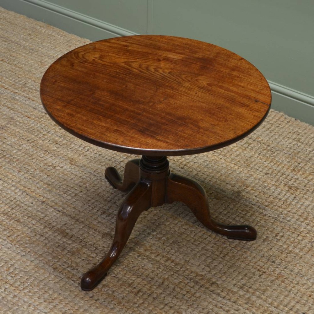 Fine Quality Georgian Mahogany Antique Coffee Table.