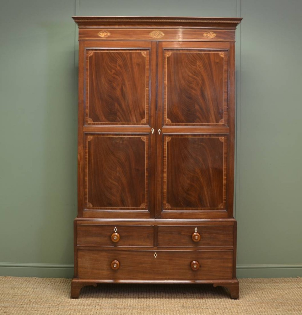 Superb Quality Inlaid Georgian Mahogany Antique Cupboard