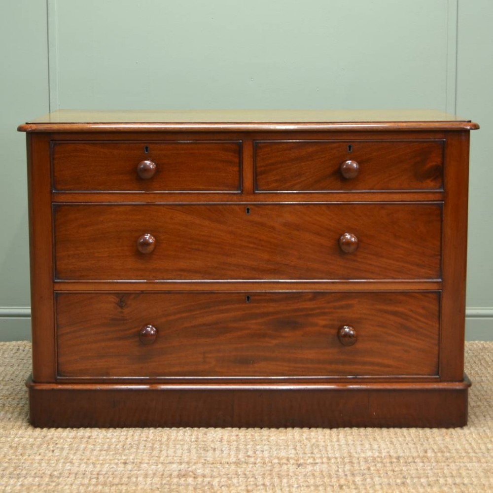 Beautifully Figured Victorian Mahogany Chest Of Drawers