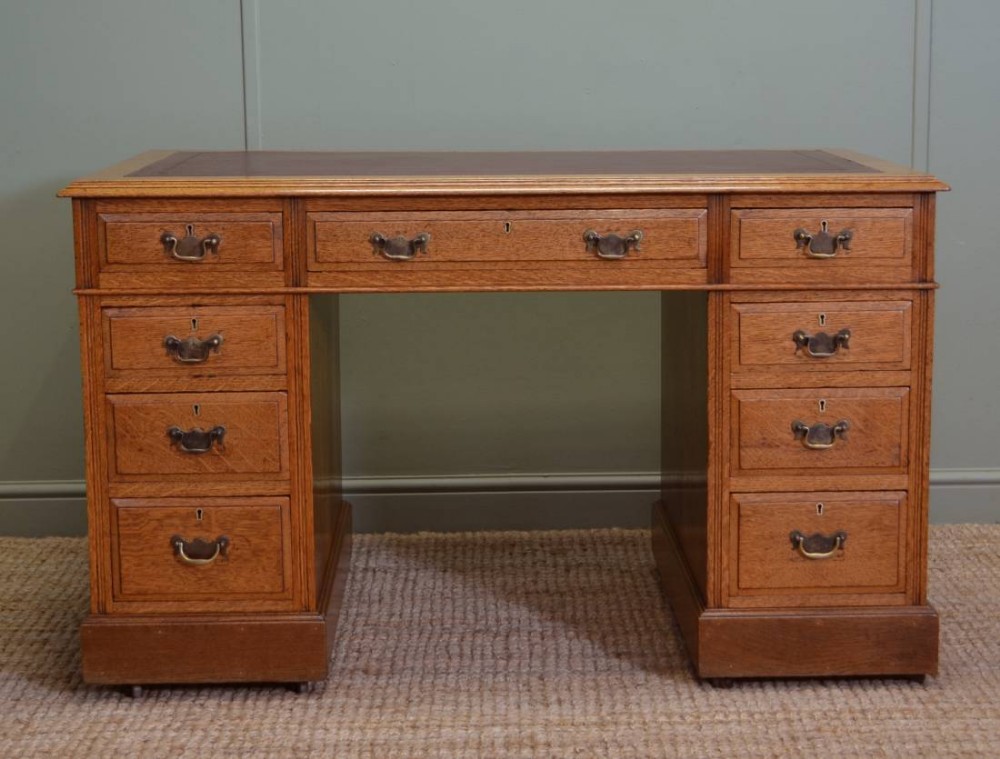 Quality Victorian Golden Oak Antique Pedestal Desk