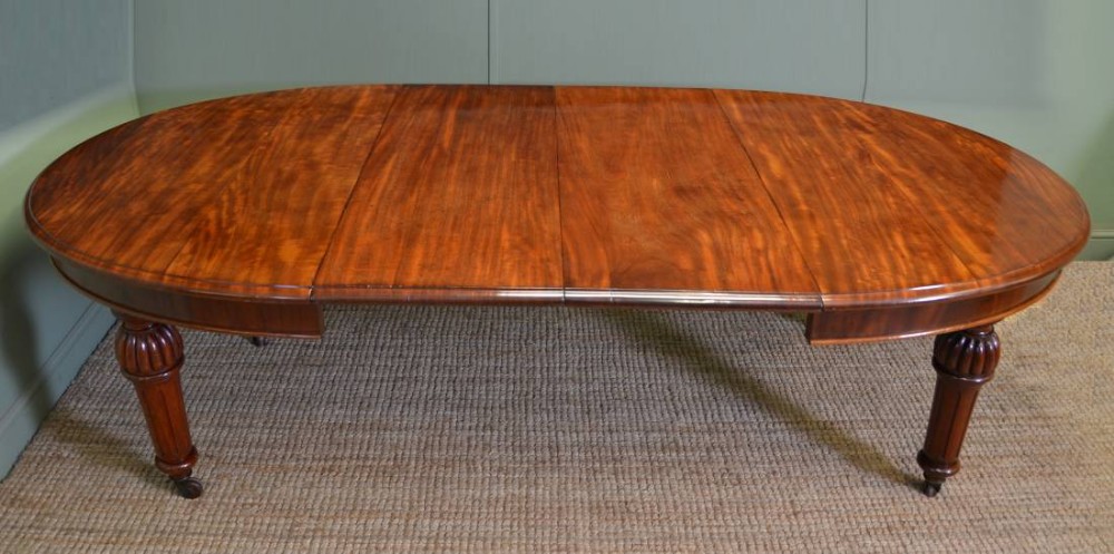 Magnificent Quality Large Victorian Mahogany Antique Wind Out Dining Table