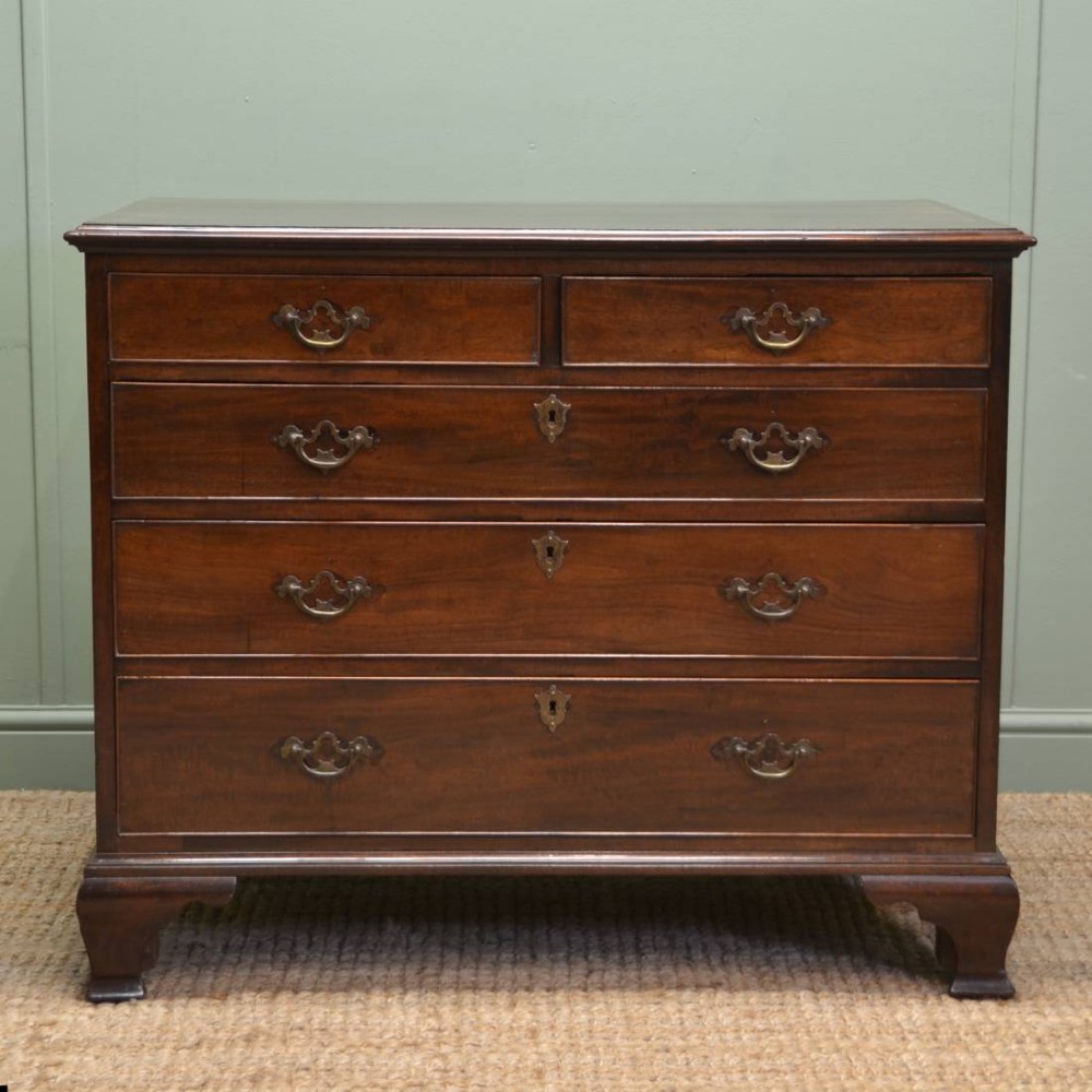 Fine quality Small George III Mahogany Antique Chest of Drawers