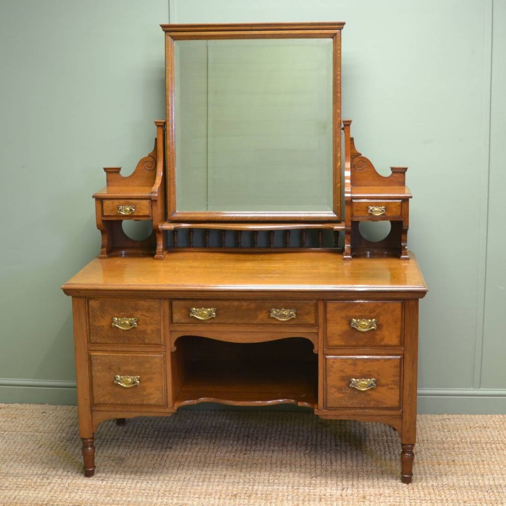 Quality Solid Oak Victorian Antique Dressing Table