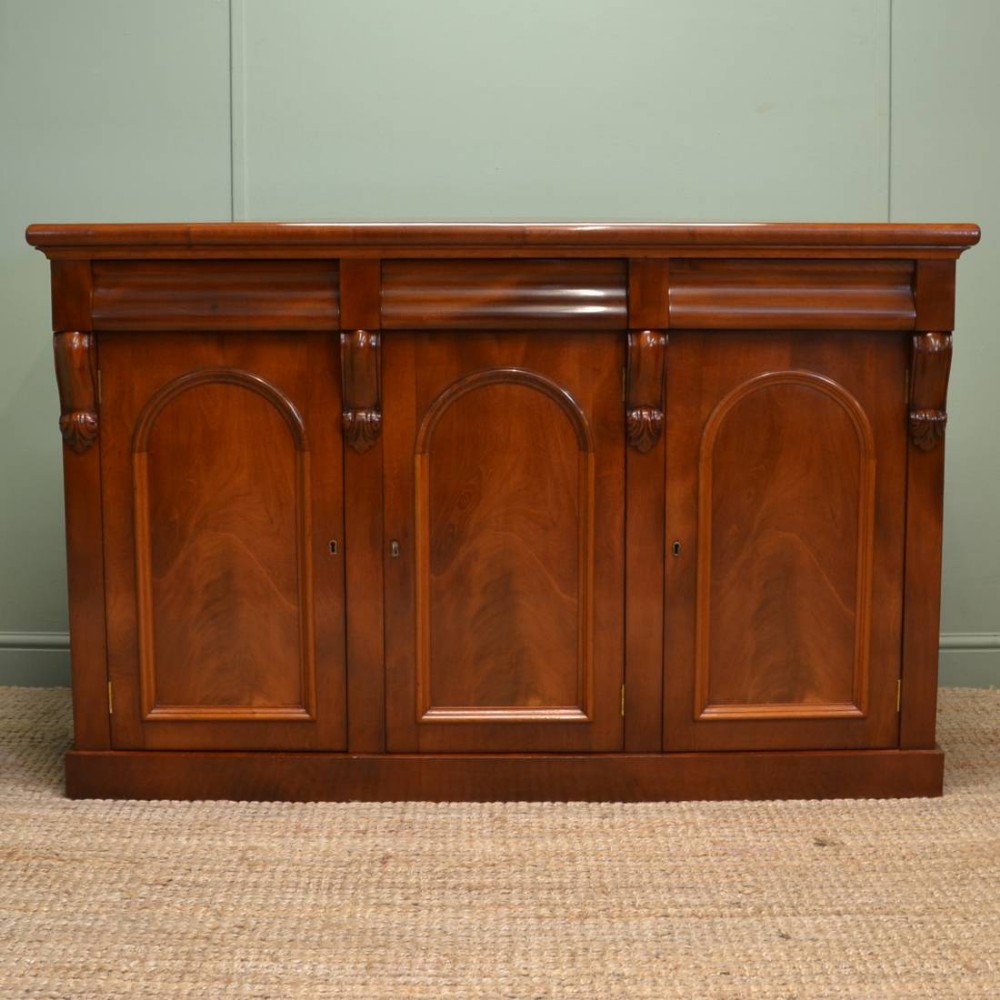 Magnificent Quality Victorian Mahogany Antique Sideboard