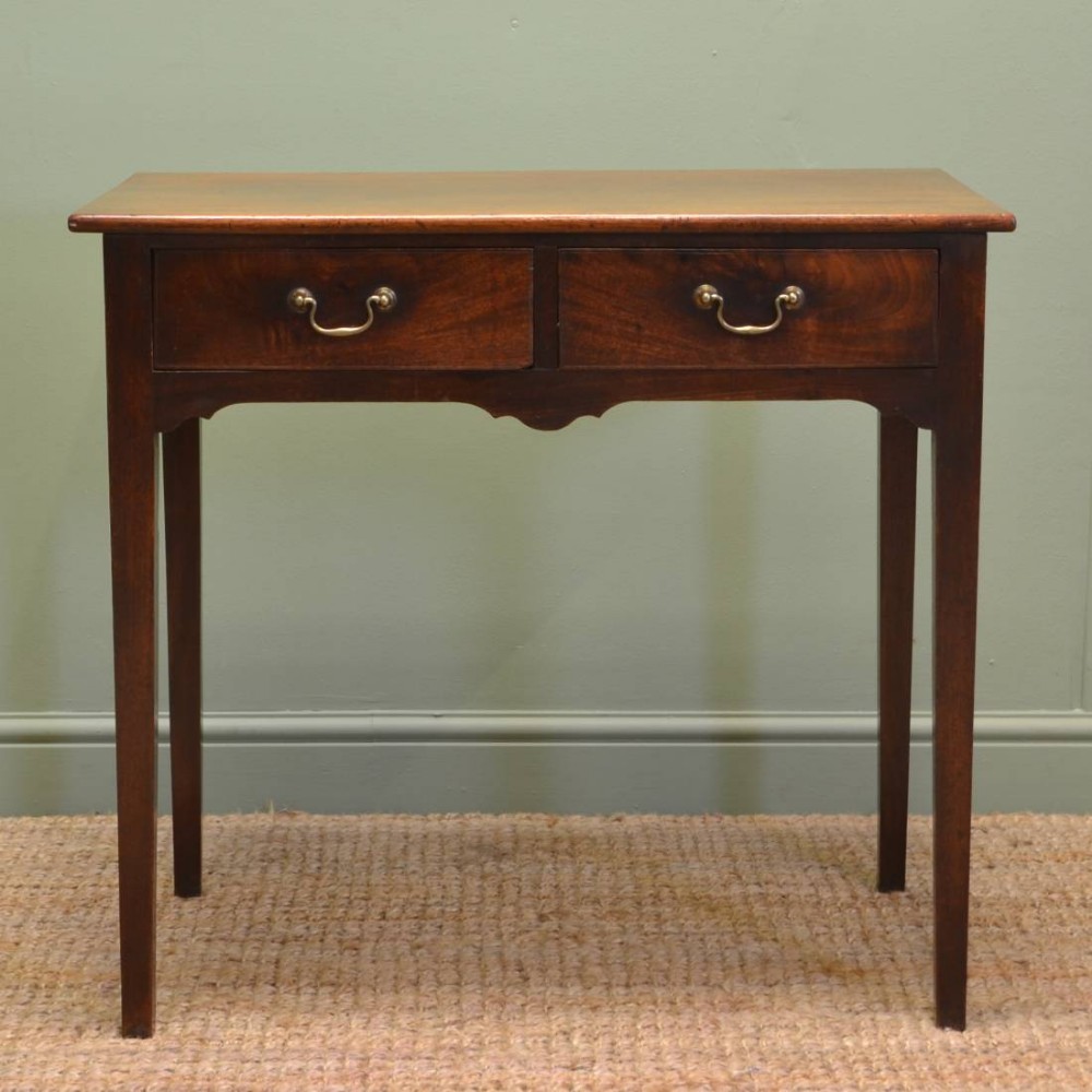 Fine Georgian Mahogany Antique Side Table
