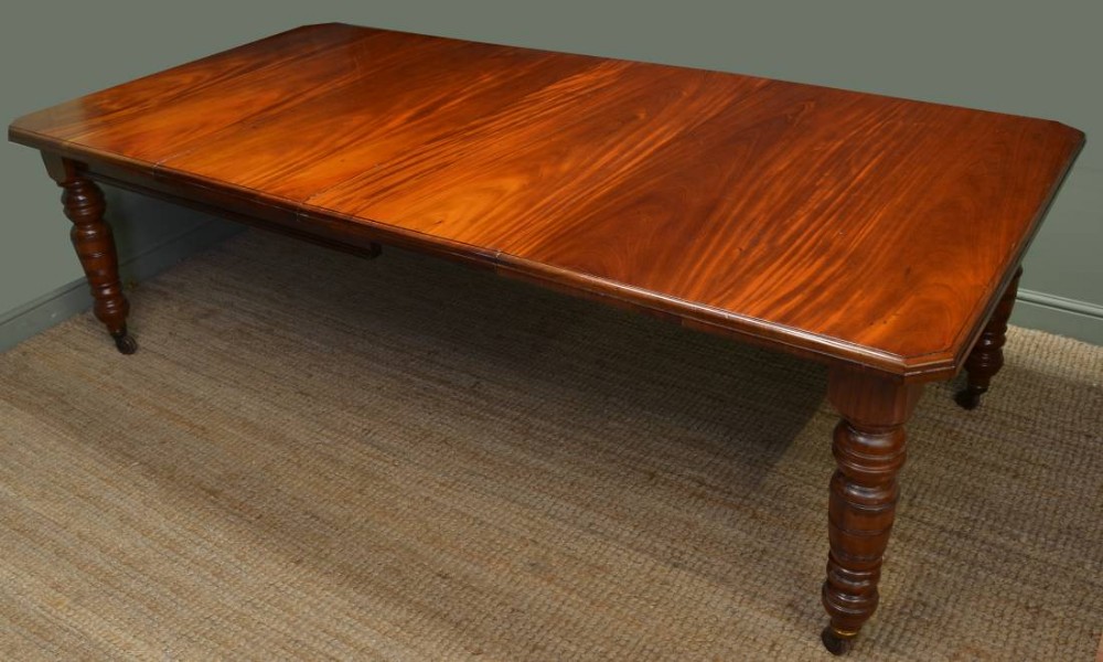 Large Victorian Antique Walnut Wind out Dining Table