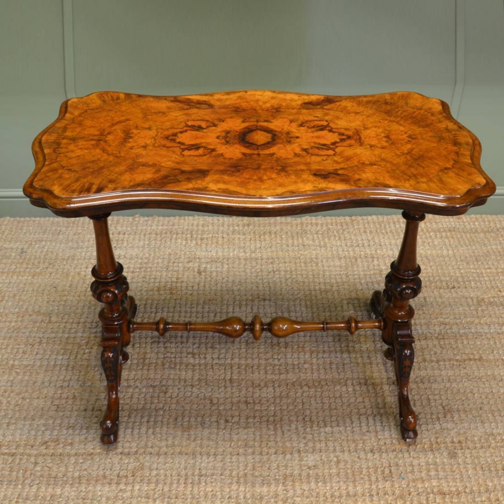 Magnificent Victorian Figured Walnut Antique Centre Table