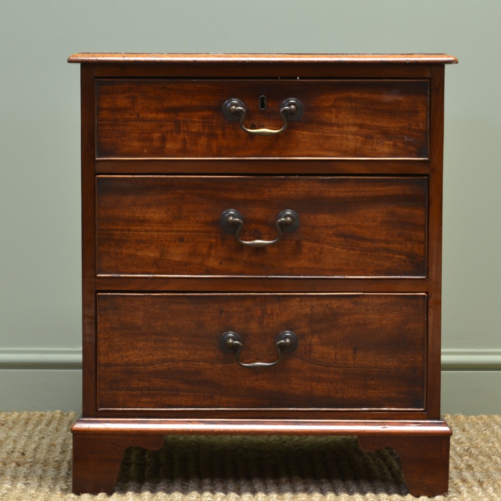 Unusual Small Figured Mahogany Georgian Antique Chest Of Drawers