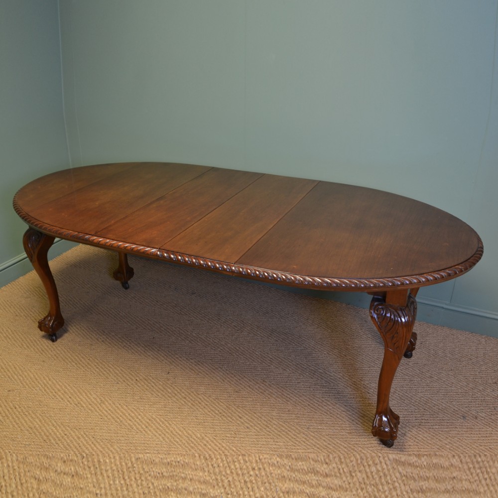 Quality Chippendale Design Edwardian Antique Walnut Extending Dining Table