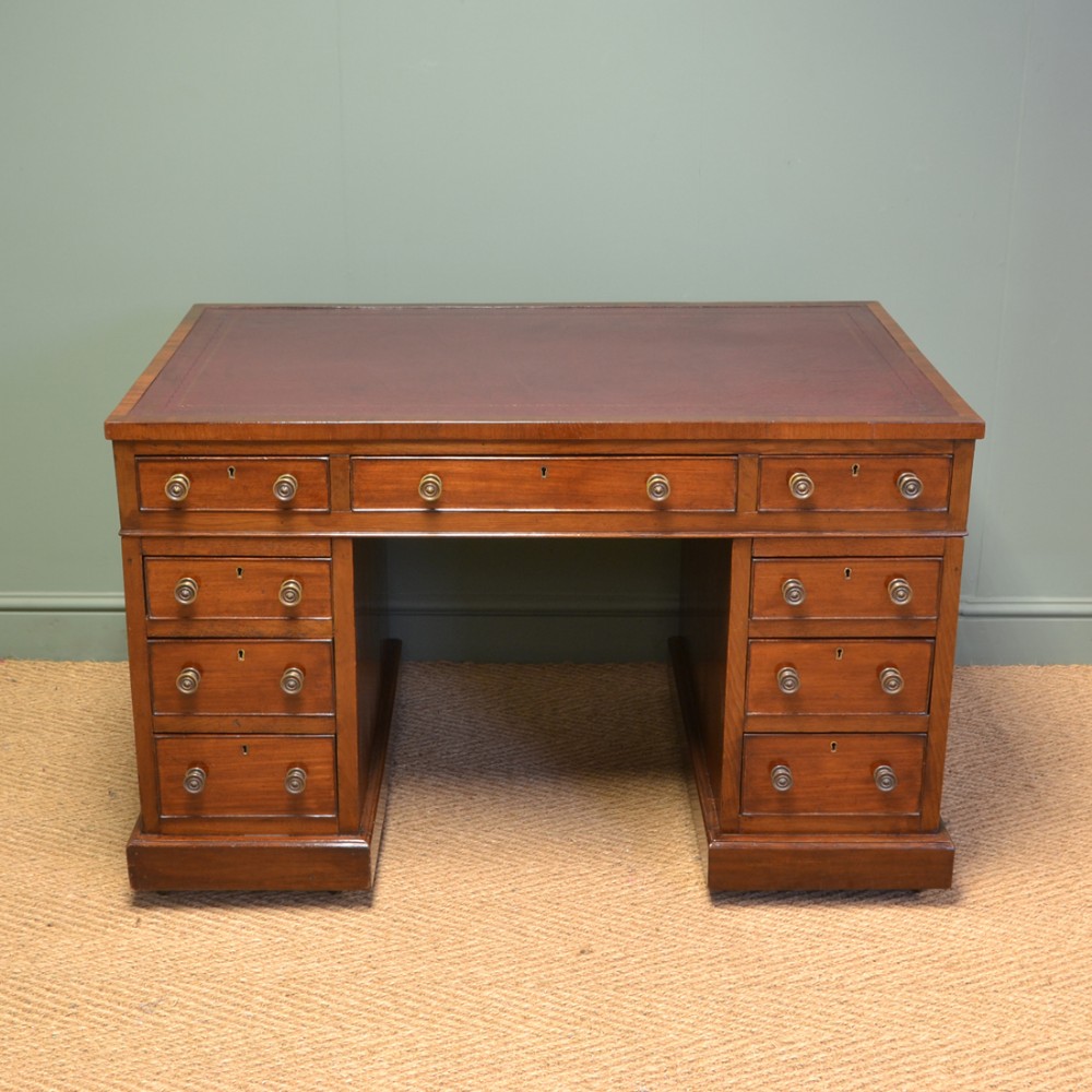 Quality Victorian Mahogany Antique Pedestal Desk