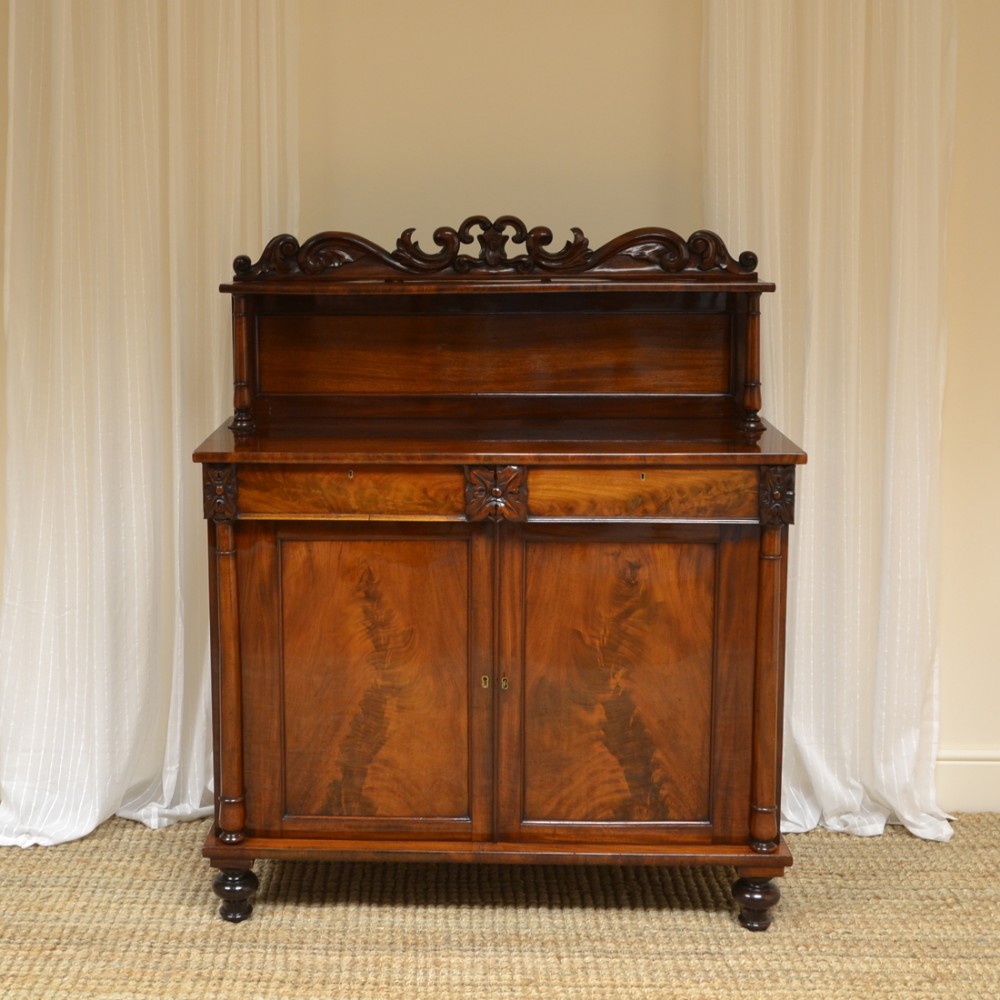 Magnificent Quality Figured Mahogany William IV Antique Chiffonier